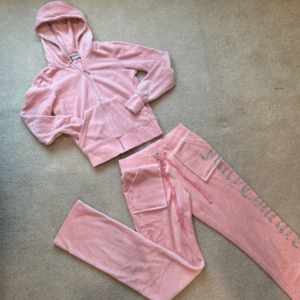 Juicy Couture 2000s Velour Tracksuit